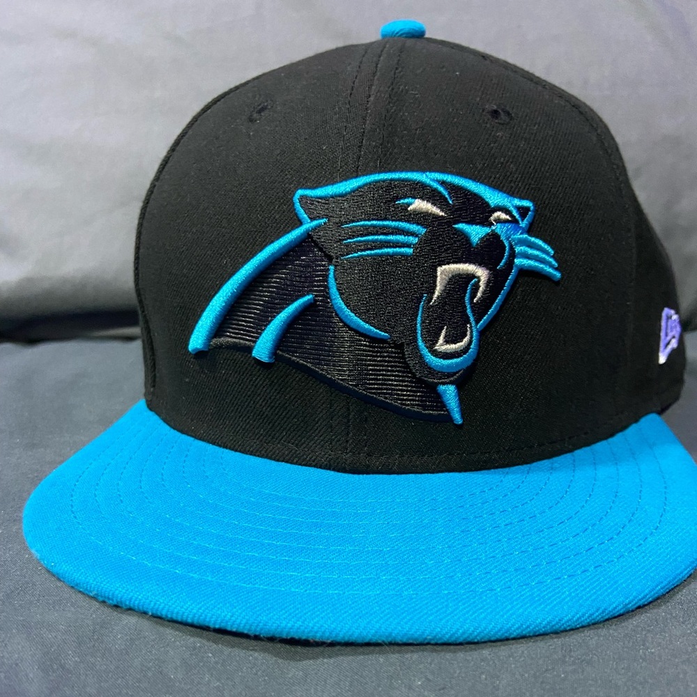New Era Carolina Panthers size 7 3/4 fitted hat